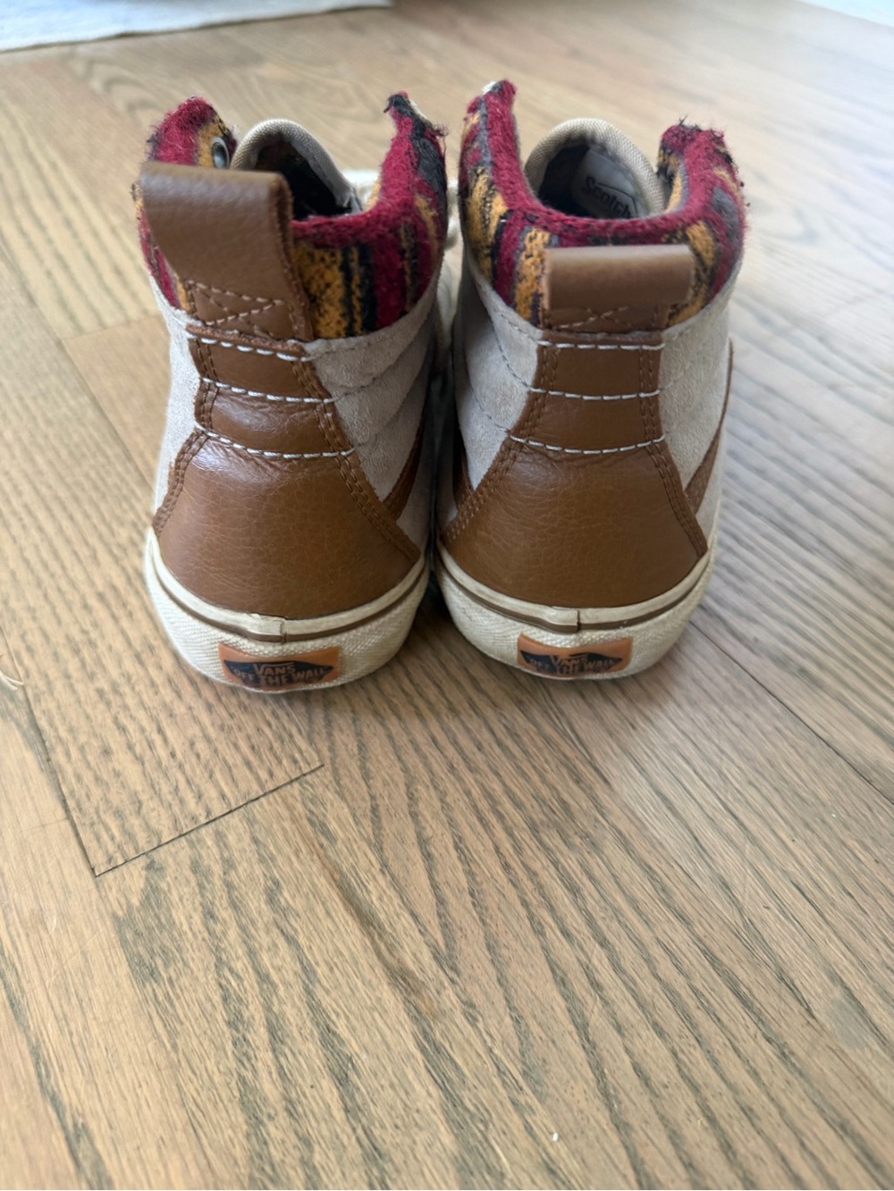 High-Top Vans - Picture 3 of 5